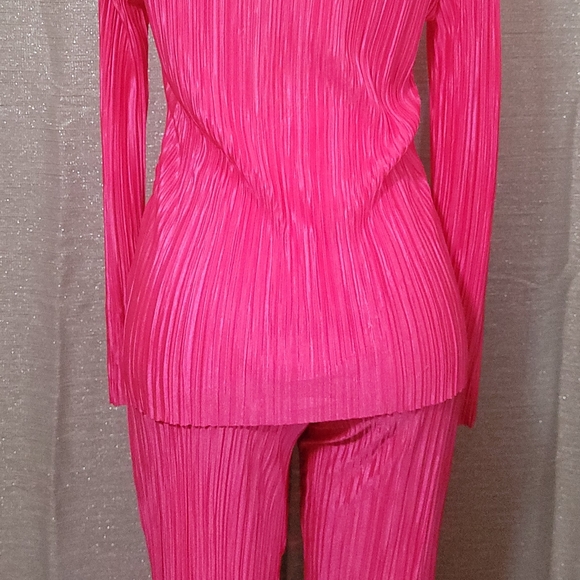 2 pieces set outfit new size S, M, L available strech material ♥️ - Picture 11 of 13